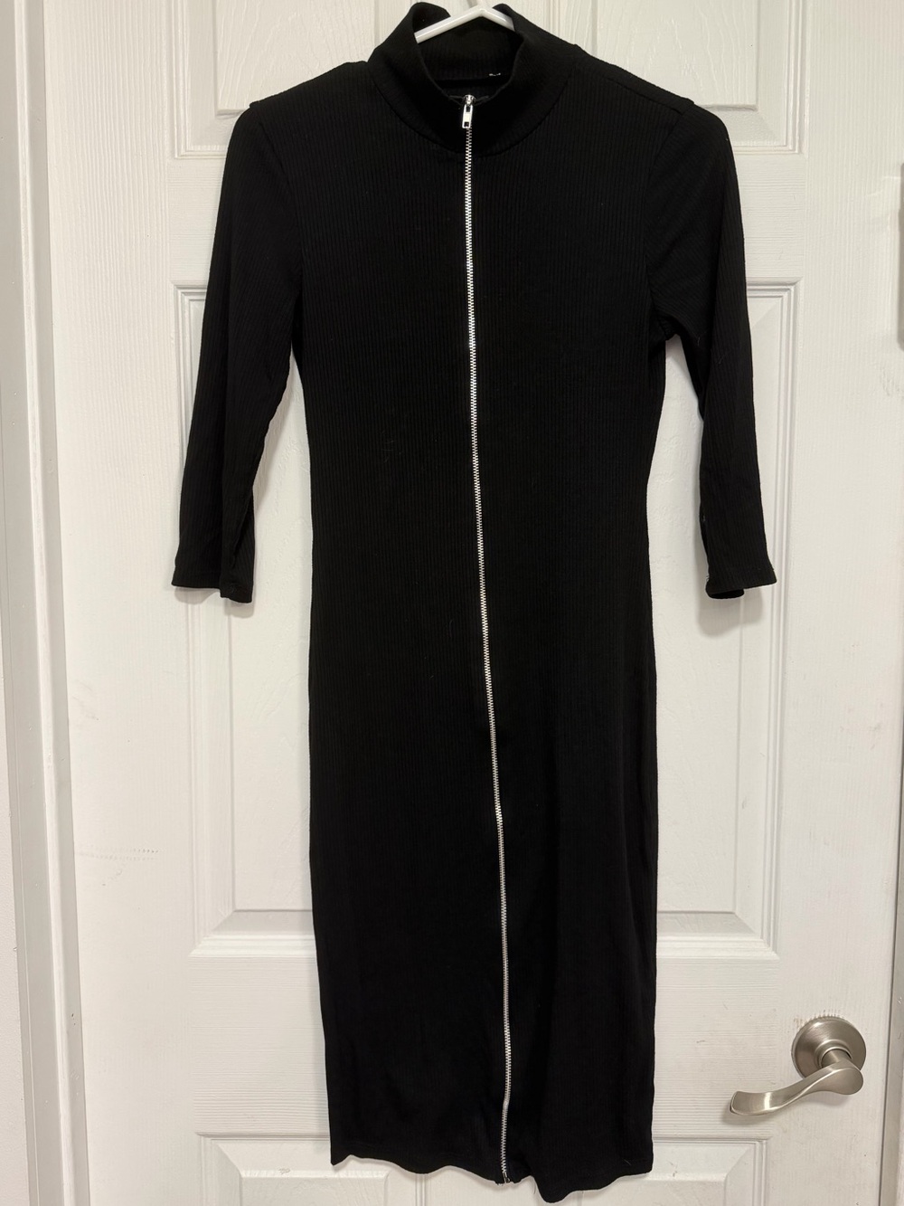 Black Ribbed Zip-Front Midi Dress